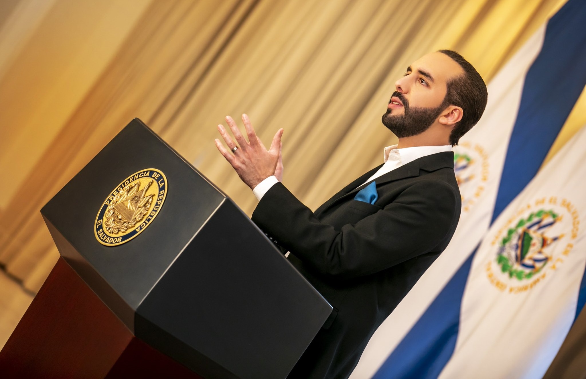 Así reaccionaron los salvadoreños tras el anuncio del incremento al salario mínimo asi-reaccionaron-los-salvadorenos-tras-el-anuncio-del-incremento-al-salario-minimo